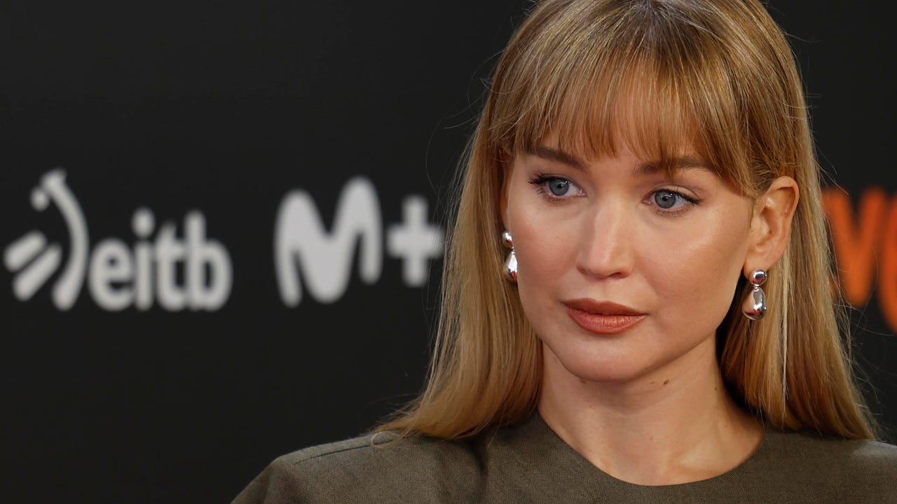 Jennifer Lawrence, "aterrorizada" por el "genocidio" en Gaza: "Me rompe el corazón"
