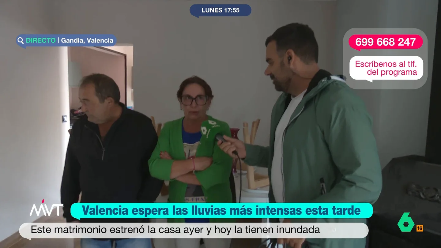Susana y José Miguel estrenaban ayer su casa y hoy se ha inundado: "Es muy horrible, no lo habíamos vivido nunca" Javier Bastida habla en Valencia con Susana y José Miguel, una pareja que compró una casa en Gandía hace tres meses. Tras reformarla y amueblarla, ayer terminaban de instalarse. Hoy han tenido que pasar el día sacando agua de ella.