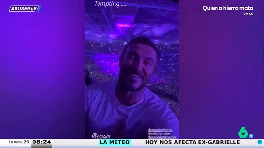 Alfonso Arús critica la actitud de David Beckham en el concierto de Oasis: "No sé para qué van a los conciertos" Alfonso Arús critica la actitud de David Beckham en el concierto de Oasis: "No sé para qué van a los conciertos"