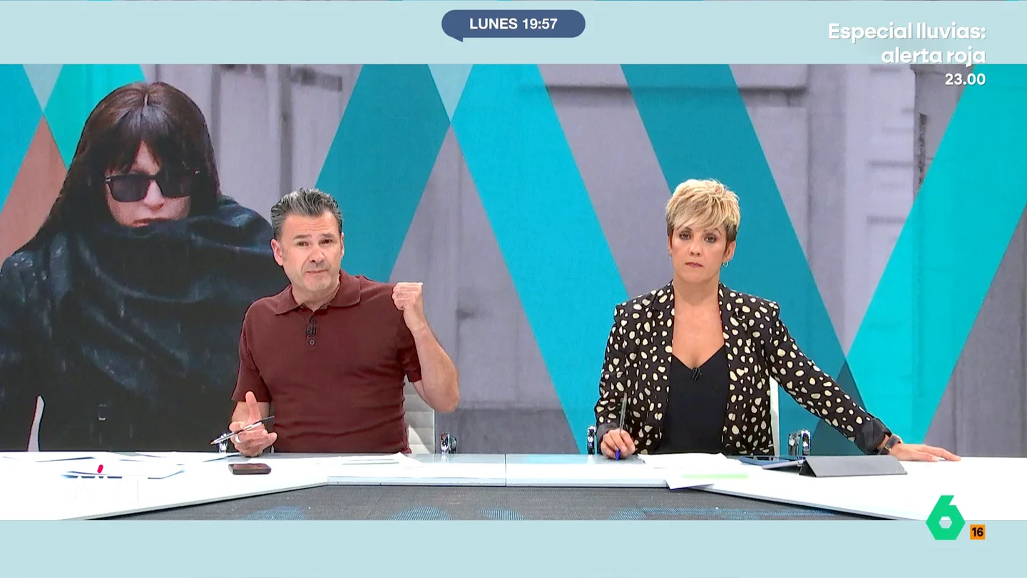 Cristina Pardo, a Jésica: "Te están pagando un piso y te preocupas por los cheques restaurante. Es de ser un cutre" Cristina Pardo, a Jésica: "Te están pagando un piso y te preocupas por los cheques restaurante. Es de ser un cutre"