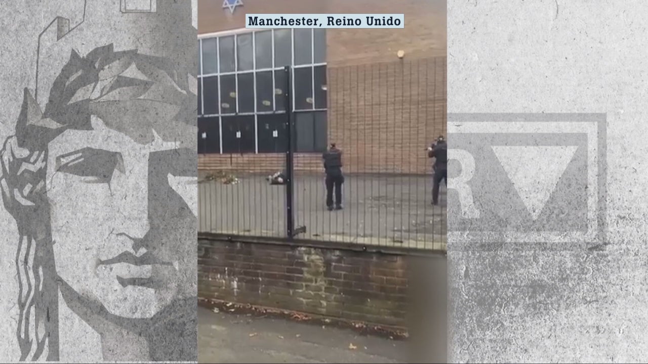 Un hombre atropella y acuchilla a varias personas en una sinagoga de Mánchester (Reino Unido)
