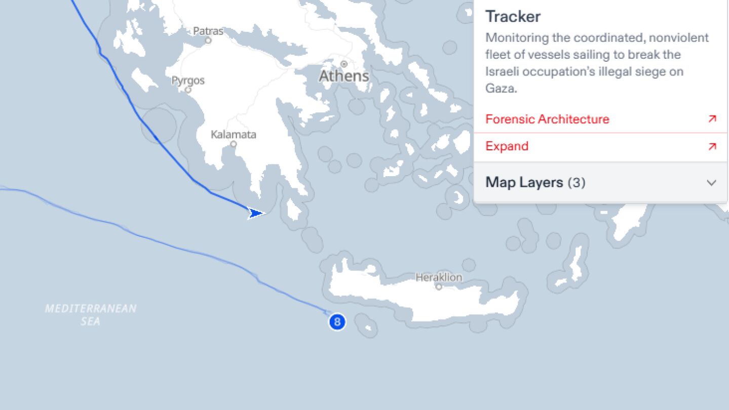 La Flotilla de la Libertad, cerca de Creta
