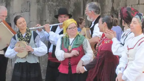 Grupo folk en San Froilán. Lugo Grupo folk en San Froilán. Lugo