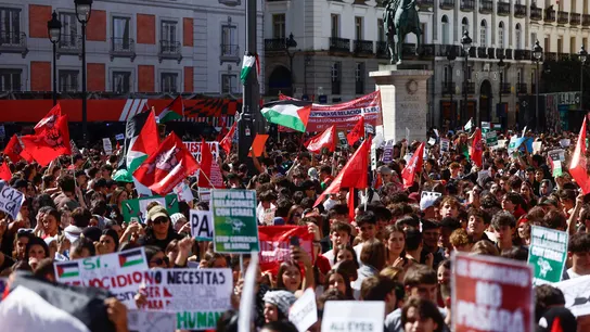 Protesta estudiantil contra el genocidio en Gaza en la Puerta del Sol de Madrid Protesta estudiantil contra el genocidio en Gaza en la Puerta del Sol de Madrid