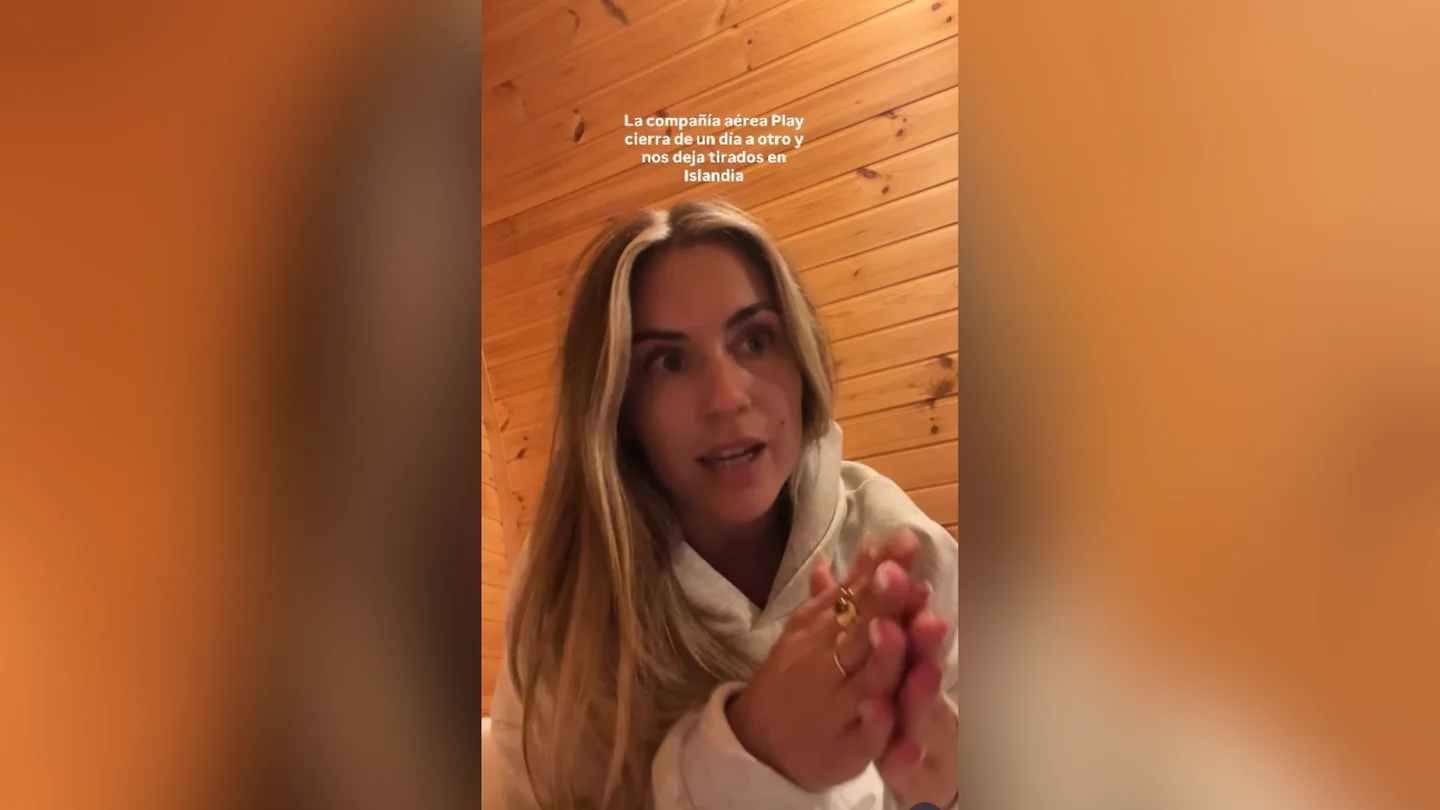 Una joven se queda sin vuelo de vuelta de Islandia Una joven se queda sin vuelo de vuelta de Islandia