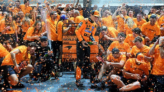 McLaren celebrando el Mundial McLaren celebrando el Mundial