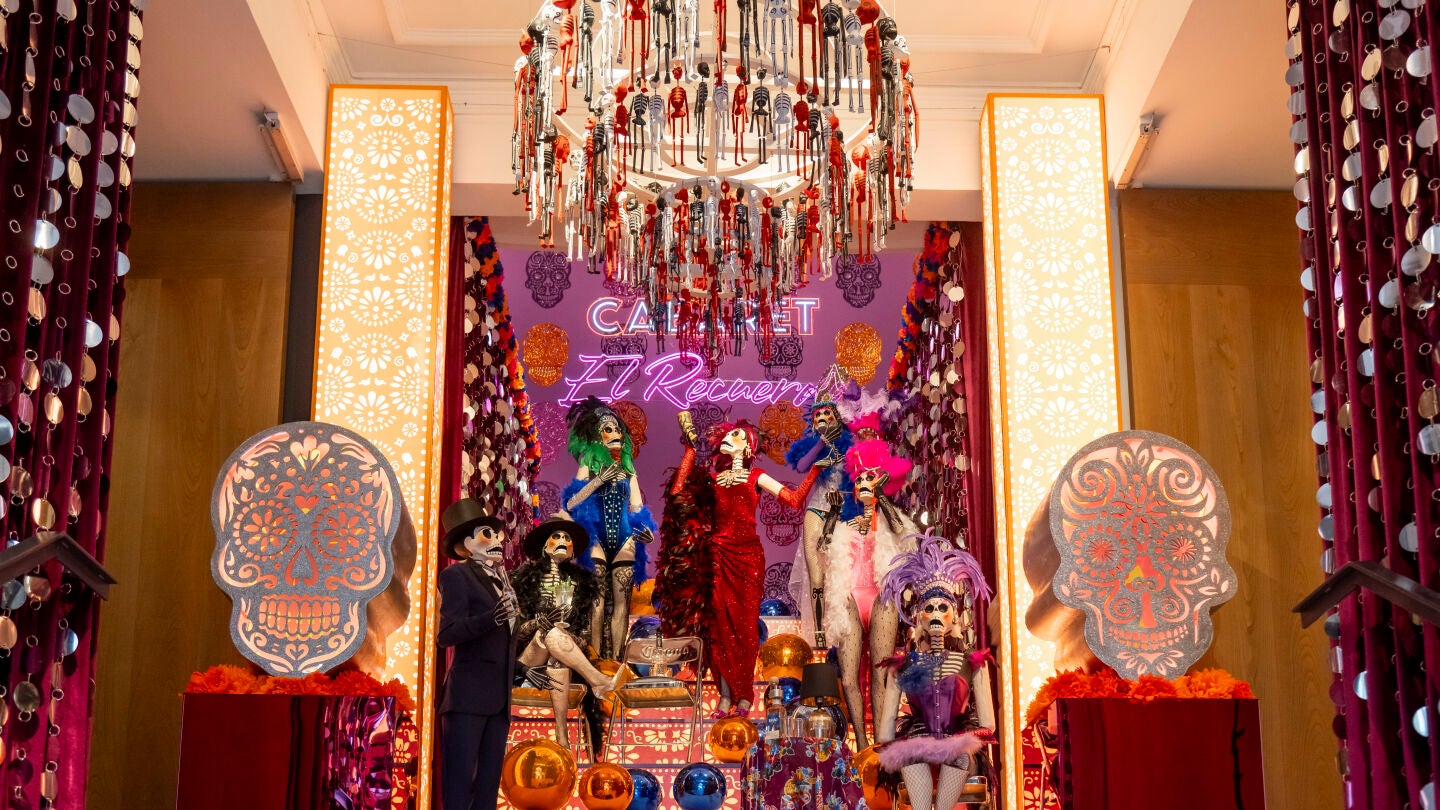 Altar de Muertos de la Fundaci&oacute;n Casa de M&eacute;xico
