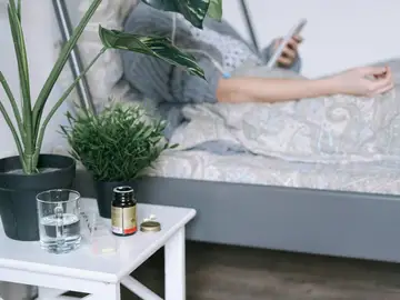 Mujer enferma Mujer enferma