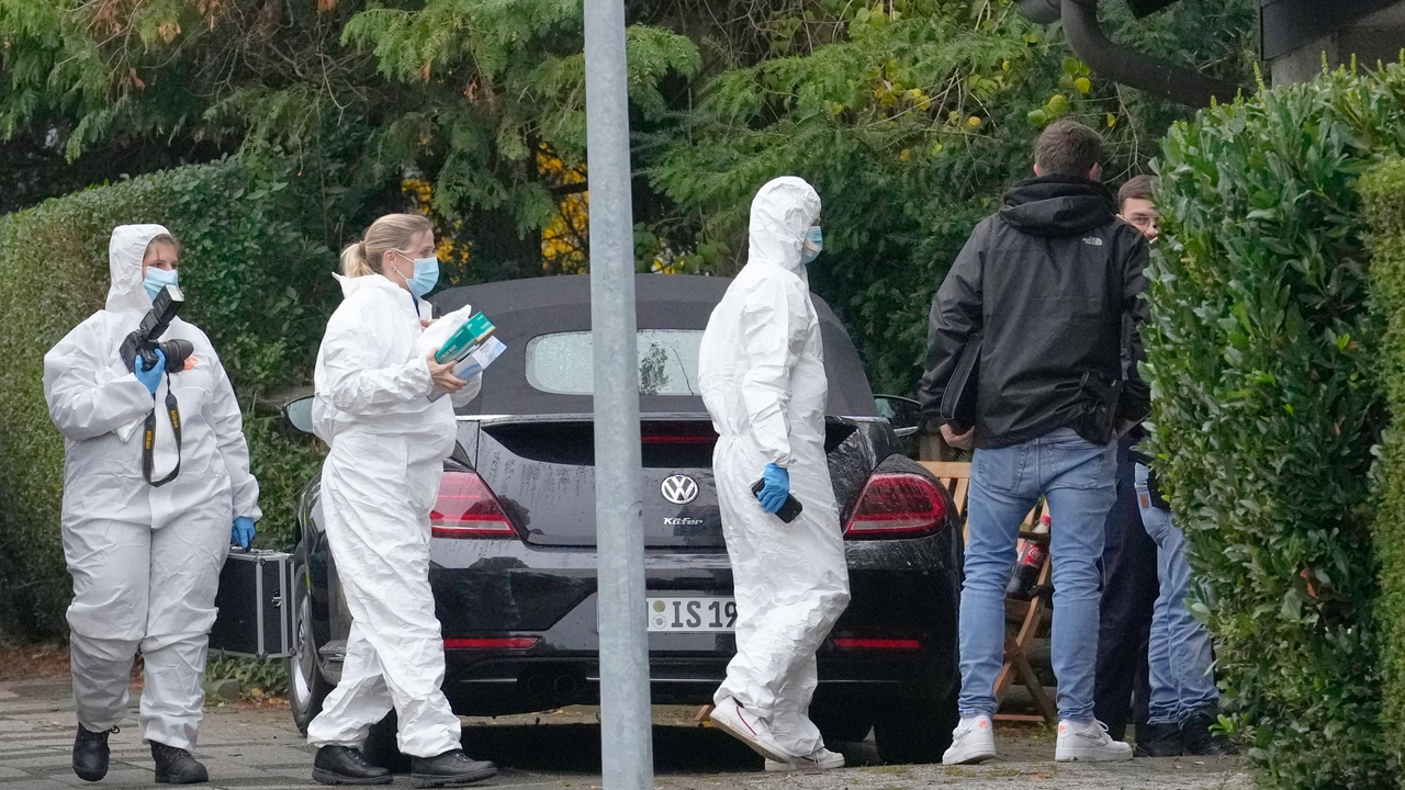 Qué se sabe del ataque a Iris Stalzer, alcaldesa de Herdecke (Alemania): sus dos hijos están detenidos