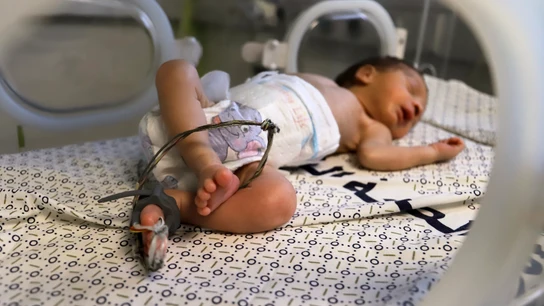 Un niño prematuro en un hospital de Gaza en una imagen de archivo Un niño prematuro en un hospital de Gaza en una imagen de archivo
