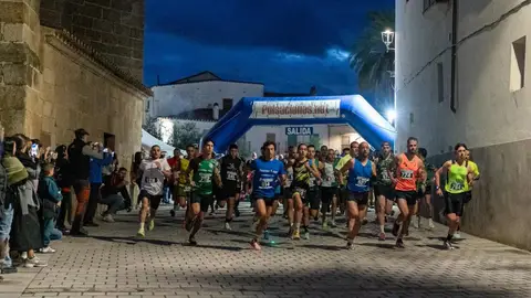Salida del Cross Nocturno Ciudad de Coria Salida del Cross Nocturno Ciudad de Coria