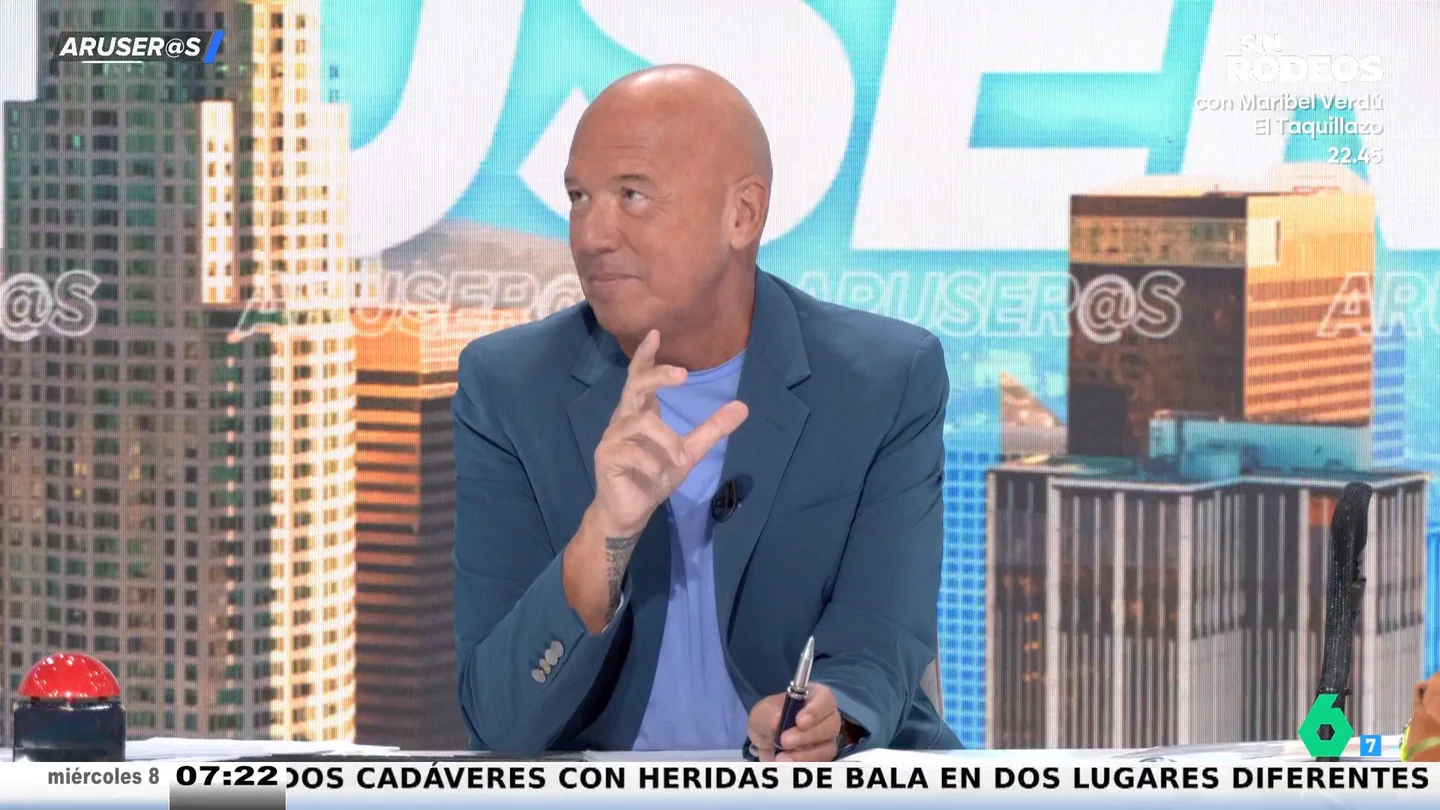 Alfonso Arús, sobre la nueva moda de reservar en varios restaurantes a la vez por si acaso: "Sé que está mal, pero es comprensible" Alfonso Arús, sobre la nueva moda de reservar en varios restaurantes a la vez por si acaso: "Sé que está mal, pero es comprensible"