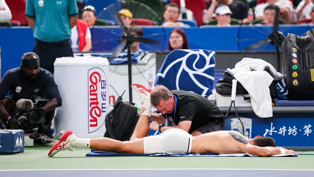 La dura imagen de Djokovic en su histórica derrota en el Masters 1.000 de Shanghái