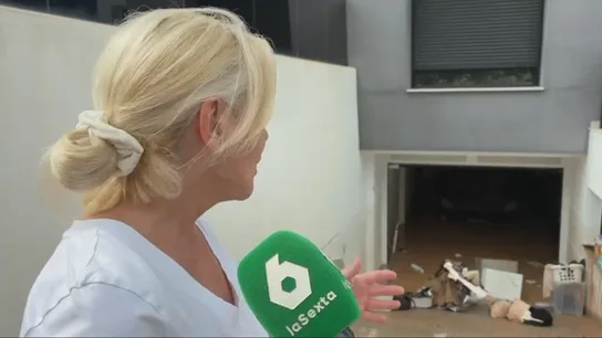 Una vecina de Murcia, con el sótano inundado Una vecina de Murcia, con el sótano inundado