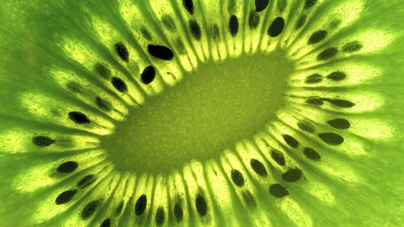 Kiwi, el mejor aliado contra e estreñimiento crónico