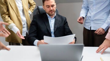 Directivo en su puesto de trabajo