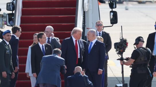 Donald Trump junto a Netanyahu a su llegada a Israel.