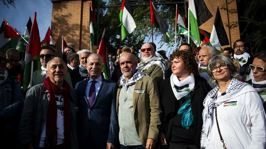Husni Abdel Wahed, Unai Sordo (CCOO) y Pepe Álvarez (UGT) durante la huelga general del 15 de octubre en Madrid. Husni Abdel Wahed, el embajador de Palestina en España, Unai Sordo (CCOO) y Pepe Álvarez (UGT) durante la huelga general del 15 de octubre en Madrid.