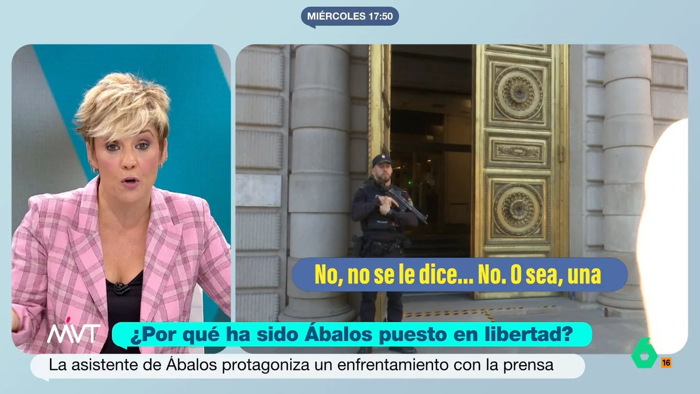 Cristina Pardo, sobre la asistente de Ábalos que se ha enfrentado con la prensa: "Parece Margarita Seisdedos" A primera hora de este miércoles, José Luis Ábalos ha abandonado el Congreso de los Diputados para dirigirse al Tribunal Supremo, pero, pocos minutos antes de abandonar las instalaciones, René, su asistente, ha protagonizado un tenso momento con la prensa.
