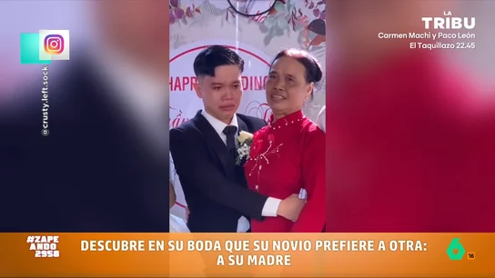 Una novia descubre el día de su boda que su marido prefiere a otra: a su madre Un joven de Filipinas se ha hecho viral el día de su boda. El joven posa con su mujer y sus familiares, pero no puede evitar llorar desconsoladamente. Descubre la reacción de su madre en el vídeo principal.