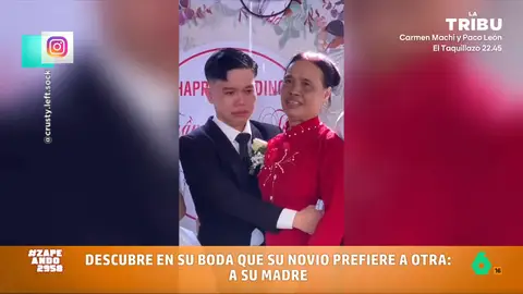 Una novia descubre el día de su boda que su marido prefiere a otra: a su madre Un joven de Filipinas se ha hecho viral el día de su boda. El joven posa con su mujer y sus familiares, pero no puede evitar llorar desconsoladamente. Descubre la reacción de su madre en el vídeo principal.