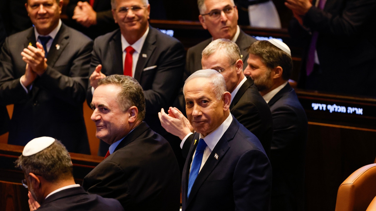 Netanyahu amenaza con "desatar el infierno" si Hamás no se desarma y su Gobierno avanza que habrá "asentamientos judíos" en Gaza