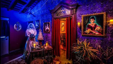 Retiro de fantasmas en la Mansión Embrujada (Fullerton, California) Retiro de fantasmas en la Mansión Embrujada (Fullerton, California)