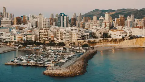 Benidorm y sus terrazas en altura, ocio a otro nivel Benidorm y sus terrazas en altura, ocio a otro nivel