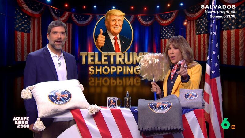 Nacho García y María Gómez presentan el último 'producto' de la tienda de Trump: una fregona hecha con su pelo