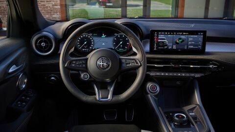 Habitáculo del conductor del nuevo Tonale