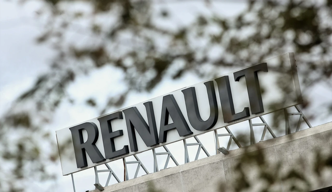 Cartel de la marca Renault