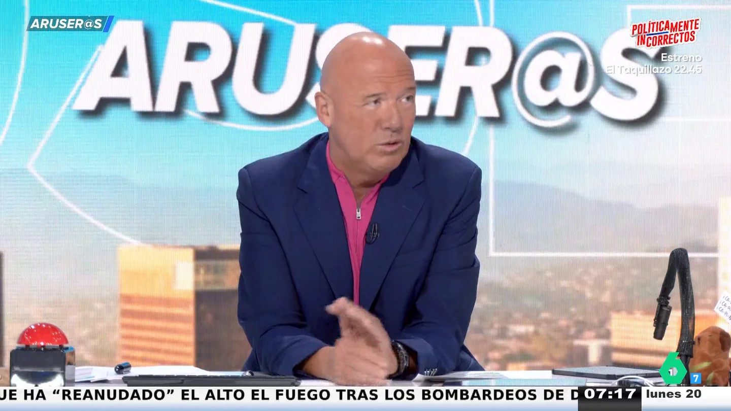 La reacción de Alfonso Arús tras conocer cómo son las primeras citas en Noruega: "Te ahorras muchos disgustos" La reacción de Alfonso Arús tras conocer cómo son las primeras citas en Noruega: "Te ahorras muchos disgustos"