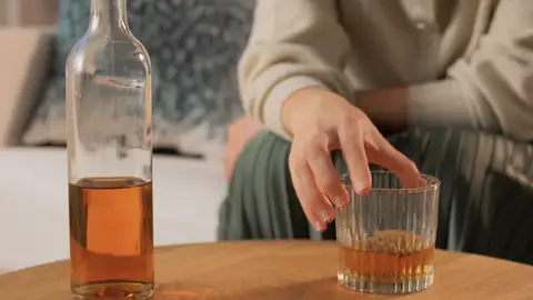 Así cambia tu cerebro cuando te excedes con el alcohol, según un estudio Así cambia tu cerebro cuando te excedes con el alcohol, según un estudio