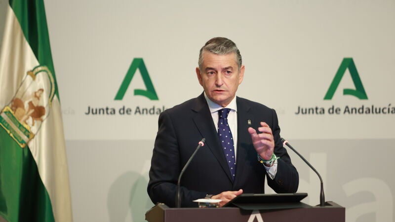 El consejero de Sanidad, Presidencia y Emergencias de la Junta de Andalucía, Antonio Sanz
