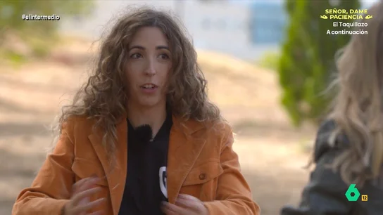 Nidia Repesa, sufrió acoso escolar cuando tenía 14 años: "Lo peor fue ver que mis mejores amigos estaban detrás" "Para mí era llegar al centro educativo y no saber a qué enfrentarme, como ir a un campo de batalla todos los días", afirma a Andrea Ropero Nidia Repesa, una joven psicóloga que sufrió bullying y ahora lidera un proyecto para concienciar sobre ello.