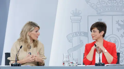 Imagen de archivo de Yolanda Díaz e Isabel Rodríguez en una rueda de prensa tras el Consejo de Ministros Imagen de archivo de Yolanda Díaz e Isabel Rodríguez en una rueda de prensa tras el Consejo de Ministros