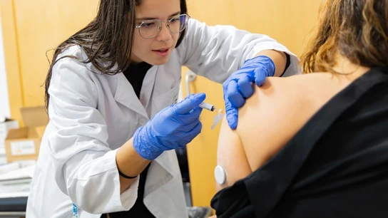 Andalucía comienza a vacunar frente a la gripe y el covid. Andalucía comienza a vacunar frente a la gripe y el covid.