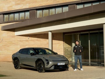  KIA EV4 EV4 FASTBACK GT Line