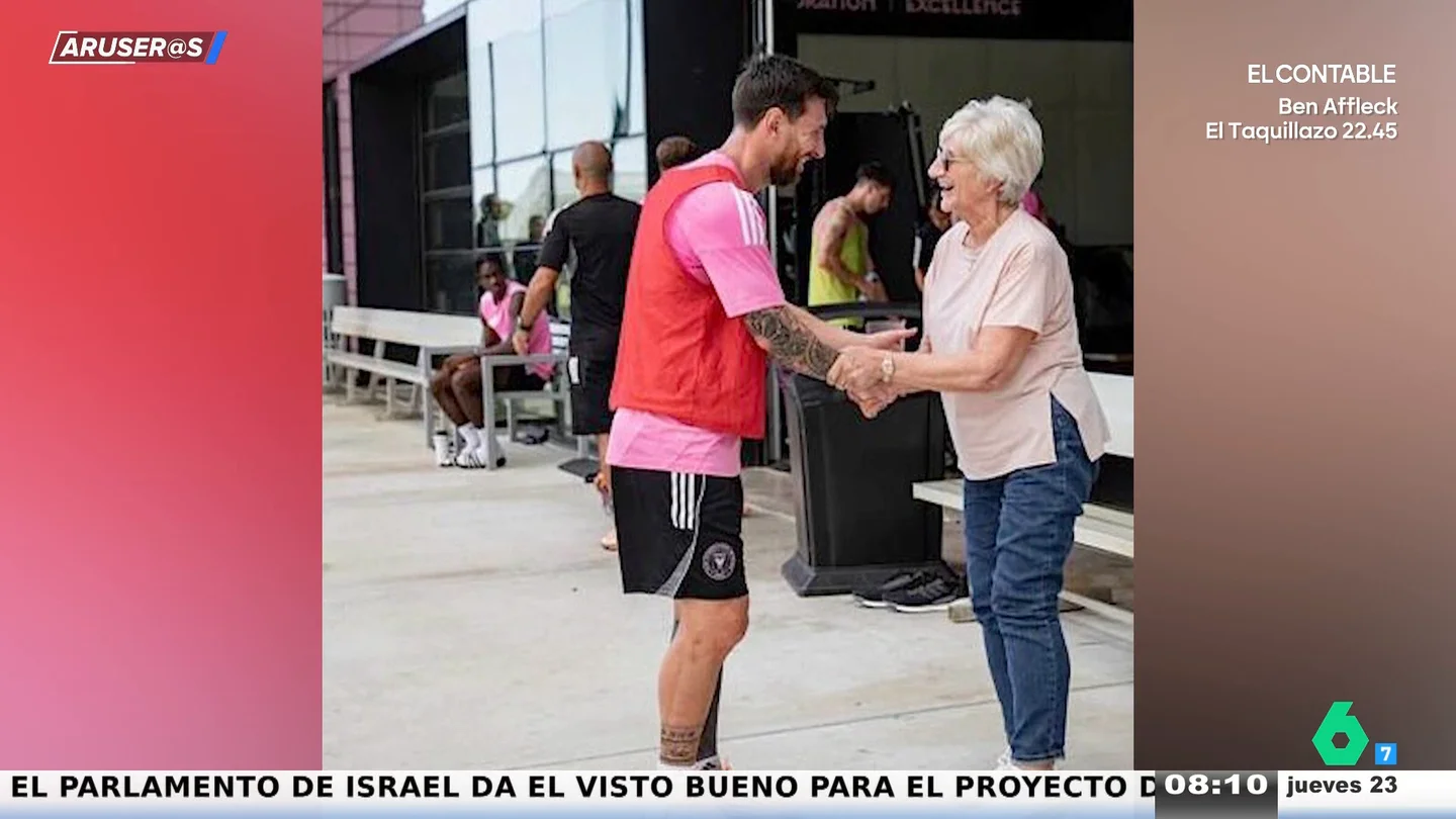 El vídeo de la reacción de los padres de David Beckham y de Victoria Beckham al conocer a Leo Messi El vídeo de la reacción de los padres de David Beckham y de Victoria Beckham al conocer a Leo Messi
