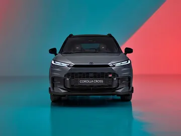 Mirada más agresiva en el nuevo Toyota que apuesta por lo mismo: un SUV con un consumo de 5 L/100 y una fiabilidad máxima Mirada más agresiva en el nuevo Toyota que apuesta por lo mismo: un SUV con un consumo de 5 L/100 y una fiabilidad máxima