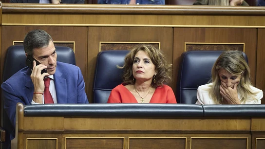 Pedro Sánchez, María Jesús Montero y Yolanda Díaz en el Congreso de los Diputados Pedro Sánchez, María Jesús Montero y Yolanda Díaz en el Congreso de los Diputados