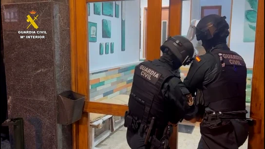La Guardia Civil, en la 'Operación Network' La Guardia Civil, en la 'Operación Network'