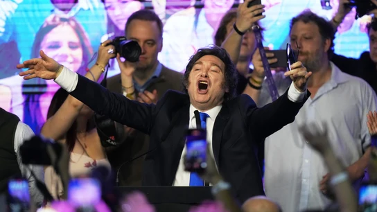 El presidente de Argentina, Javier Milei, celebra el triunfo de La Libertad Avanza en las elecciones legislativas del país El presidente de Argentina, Javier Milei, celebra el triunfo de La Libertad Avanza en las elecciones legislativas del país