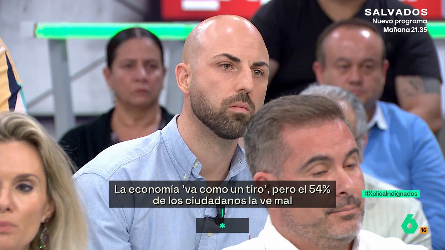 Habla un propietario de seis viviendas: "Vivo en un piso compartido para ahorrar y llevo ocho años sin vacaciones" Habla un propietario de seis viviendas: "Vivo en un piso compartido para ahorrar y llevo ocho años sin vacaciones"