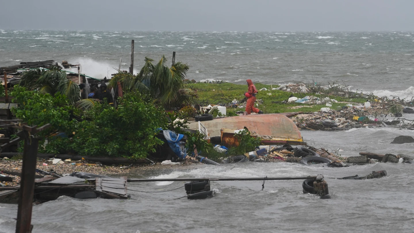 Las primeras imágenes que deja el paso de Melissa por Jamaica Las primeras imágenes que deja el paso de Melissa por Jamaica