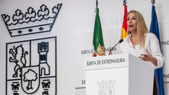 La presidenta de la Junta de Extremadura, María Guardiola, La presidenta de la Junta de Extremadura, María Guardiola,