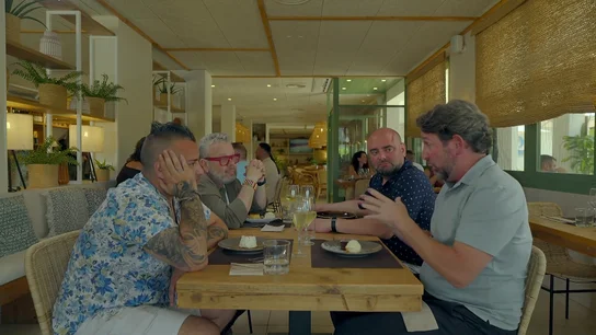 "Pero no lo saques, presi, tío": Xavi intenta ocultar a las cámaras de Batalla de restaurantes un fallo de Adrián que Jorge señala "Pero no lo saques, presi, tío": Xavi intenta ocultar a las cámaras de Batalla de restaurantes un fallo de Adrián que Jorge señala