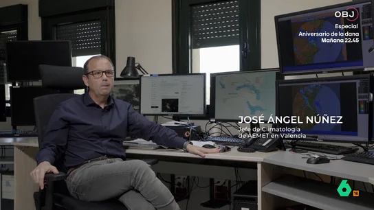 Una persona presente en el CECOPi de la DANA, sobre el ES-Alert: "Se discutía mucho sobre el texto del mensaje" Equipo de Investigación arroja luz a los momentos del CECOPI donde, pasadas las 19:00 horas del día de la DANA, se debatió sobre el envío del mensaje de alerta, que terminó llegando a los móviles a las 20:11.