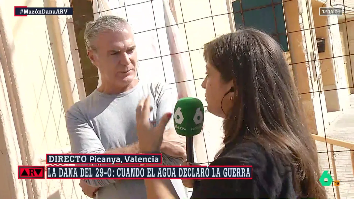 Jose salvó a su madre de la riada que arrasaba su casa y un año después su vivienda sigue en ruinas: "No nos ha llamado nadie" Jose salvó a su madre de la riada que arrasaba su casa y un año después su vivienda sigue en ruinas: "No nos ha llamado nadie"