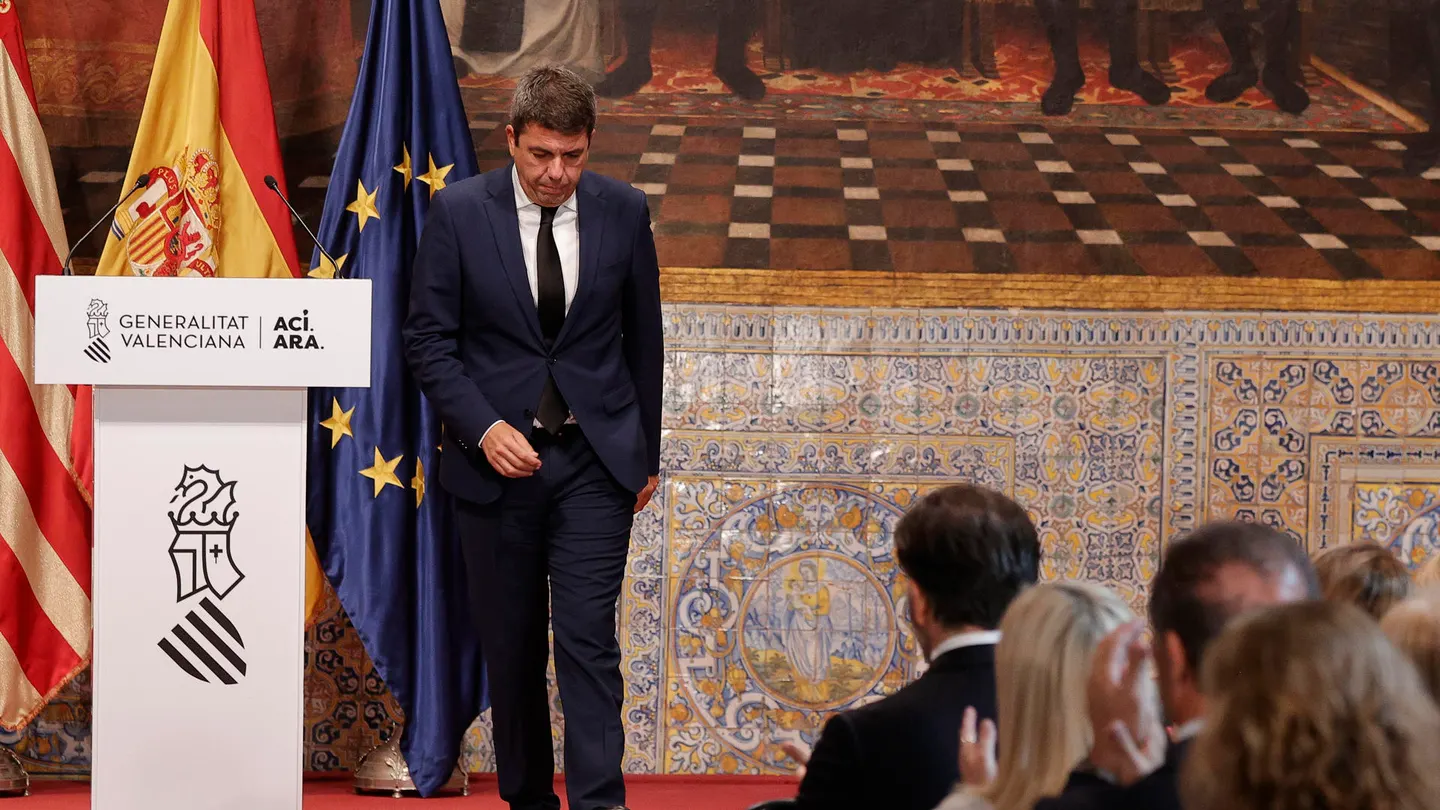 El president de la Generalitat, Carlos Mazón, tras su declaración institucional en el primer aniversario de la DANA El president de la Generalitat, Carlos Mazón, tras su declaración institucional en el primer aniversario de la DANA